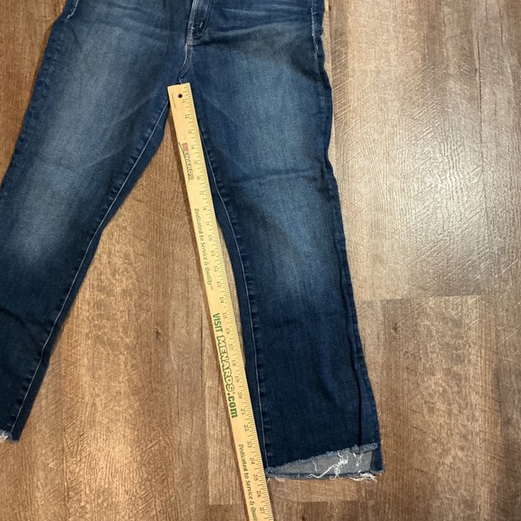 MOTHER Jeans The Insider Crop Step Fray in Sweet and Sassy Size 30 - Picture 11 of 13